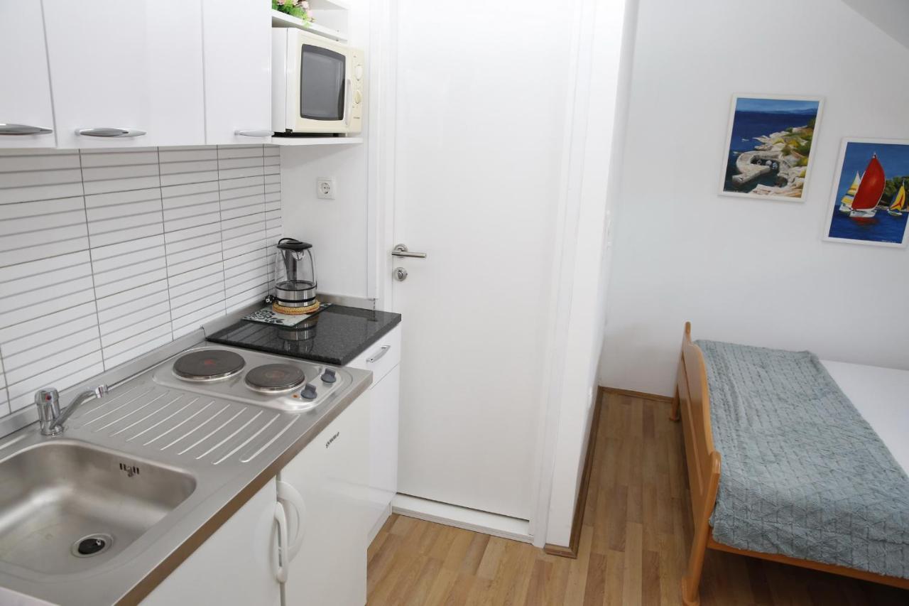 Apartments Stonehouse โวดีเซ ภายนอก รูปภาพ