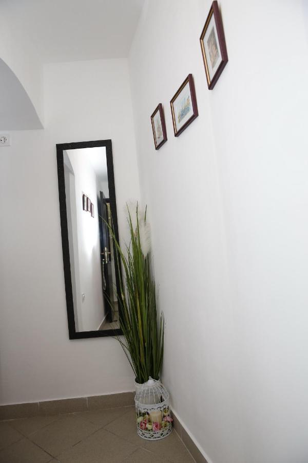 Apartments Stonehouse โวดีเซ ภายนอก รูปภาพ